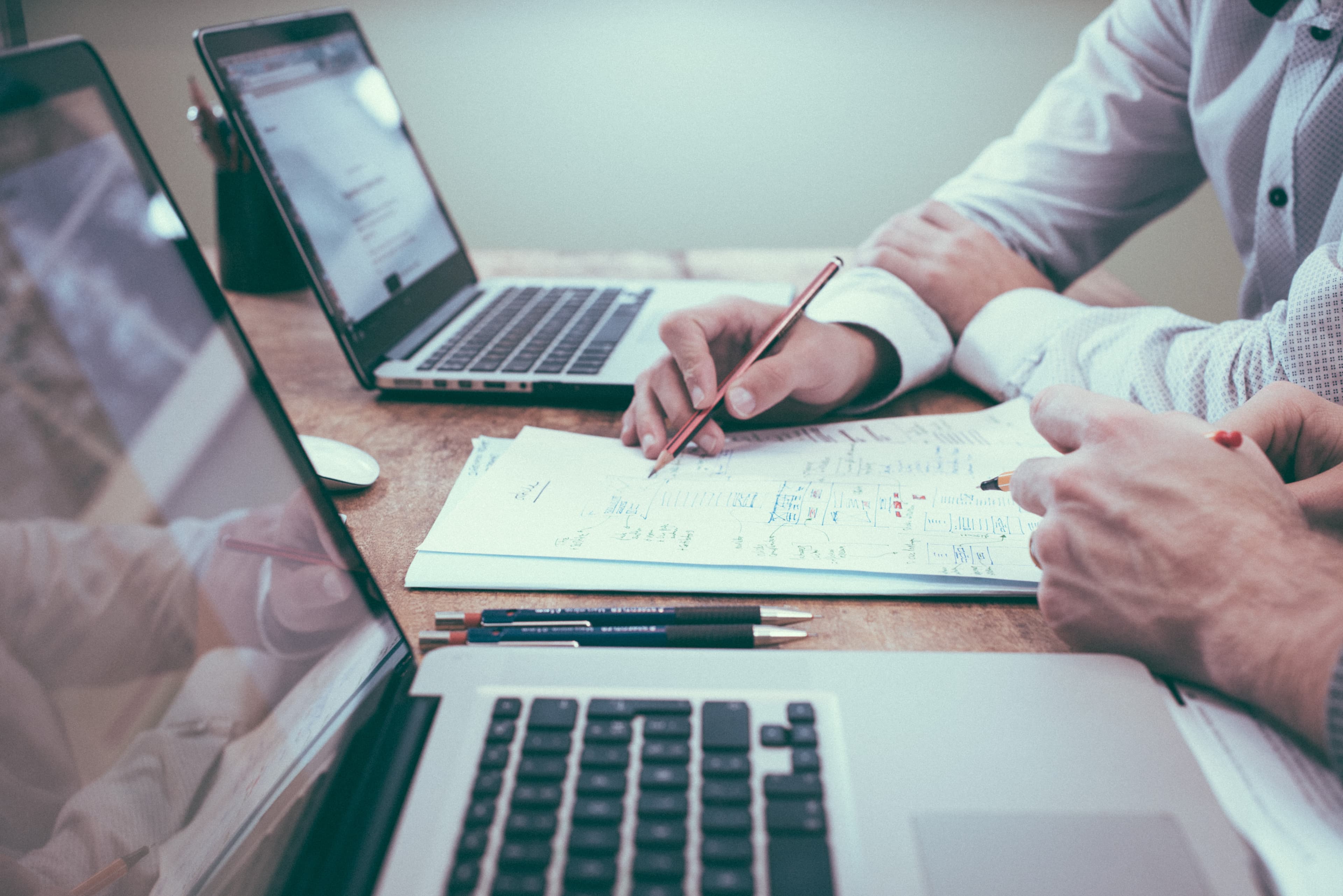 What is the difference between web development & web design?